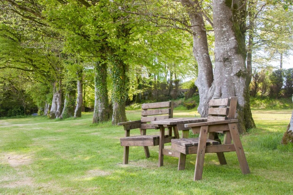 Knole Farm Bed & Breakfast Okehampton Bagian luar foto