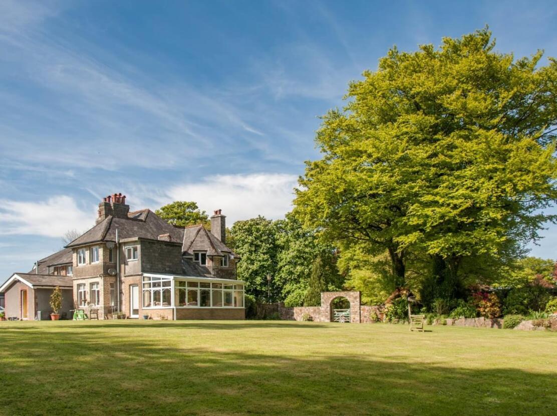 Knole Farm Bed & Breakfast Okehampton Bagian luar foto