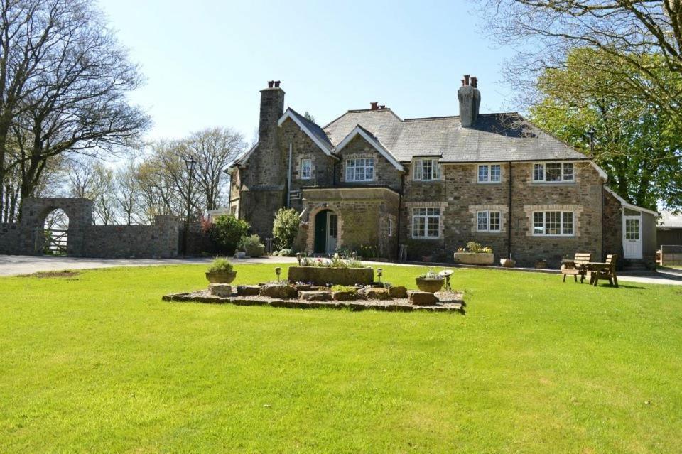 Knole Farm Bed & Breakfast Okehampton Bagian luar foto