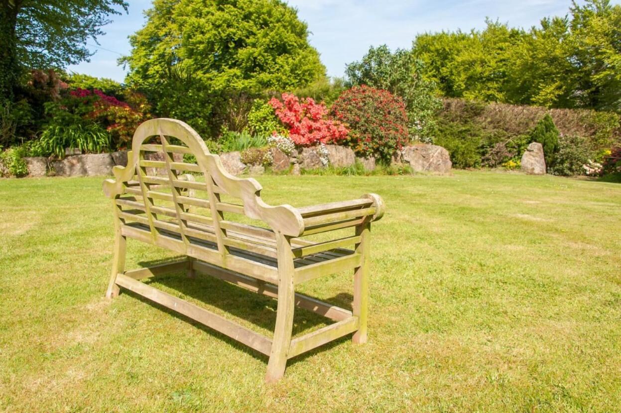Knole Farm Bed & Breakfast Okehampton Bagian luar foto