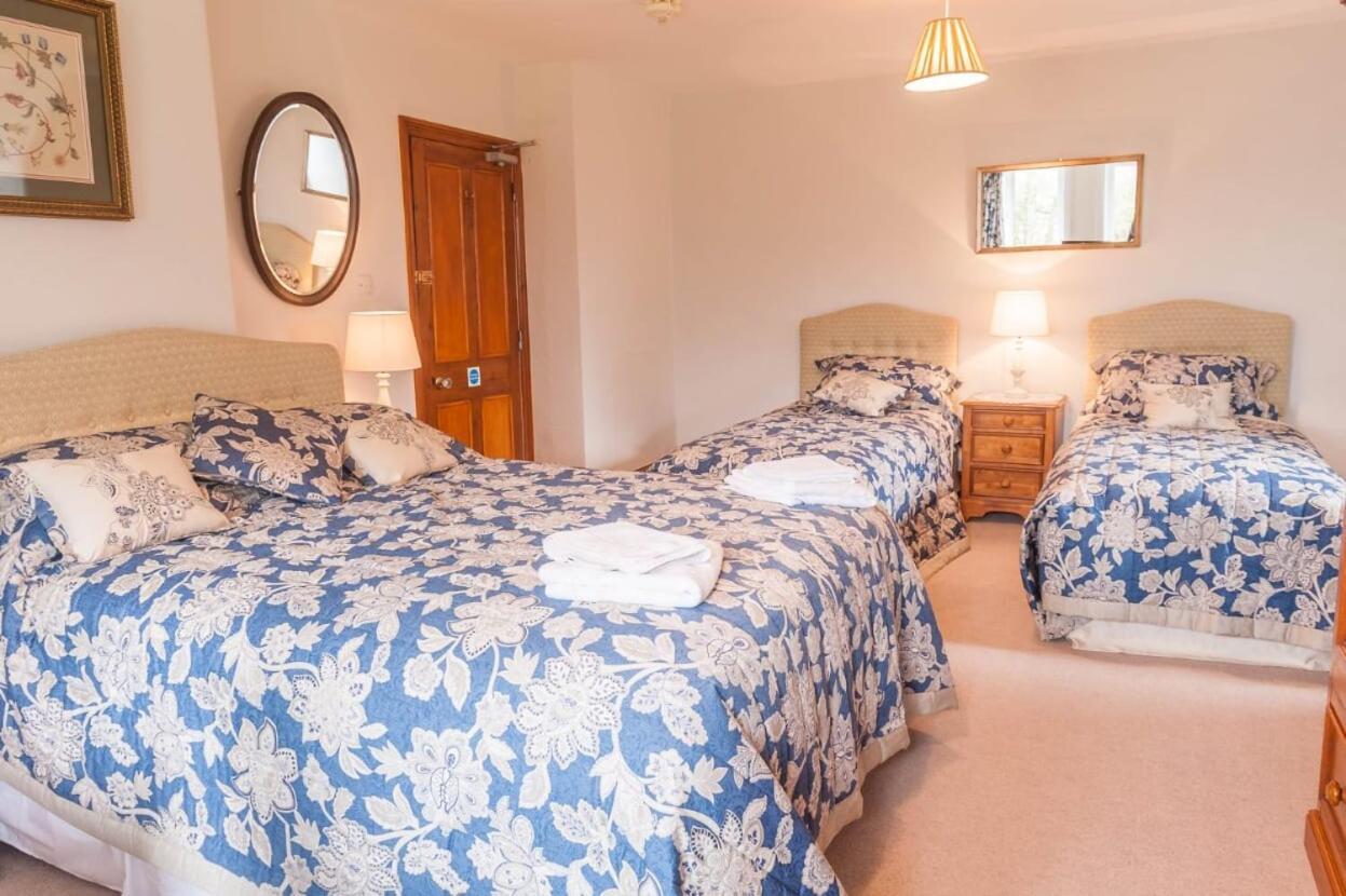 Knole Farm Bed & Breakfast Okehampton Bagian luar foto