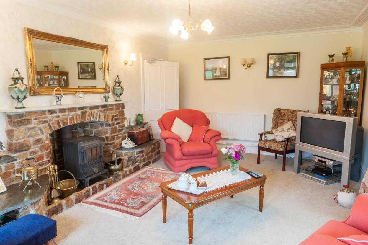 Knole Farm Bed & Breakfast Okehampton Bagian luar foto
